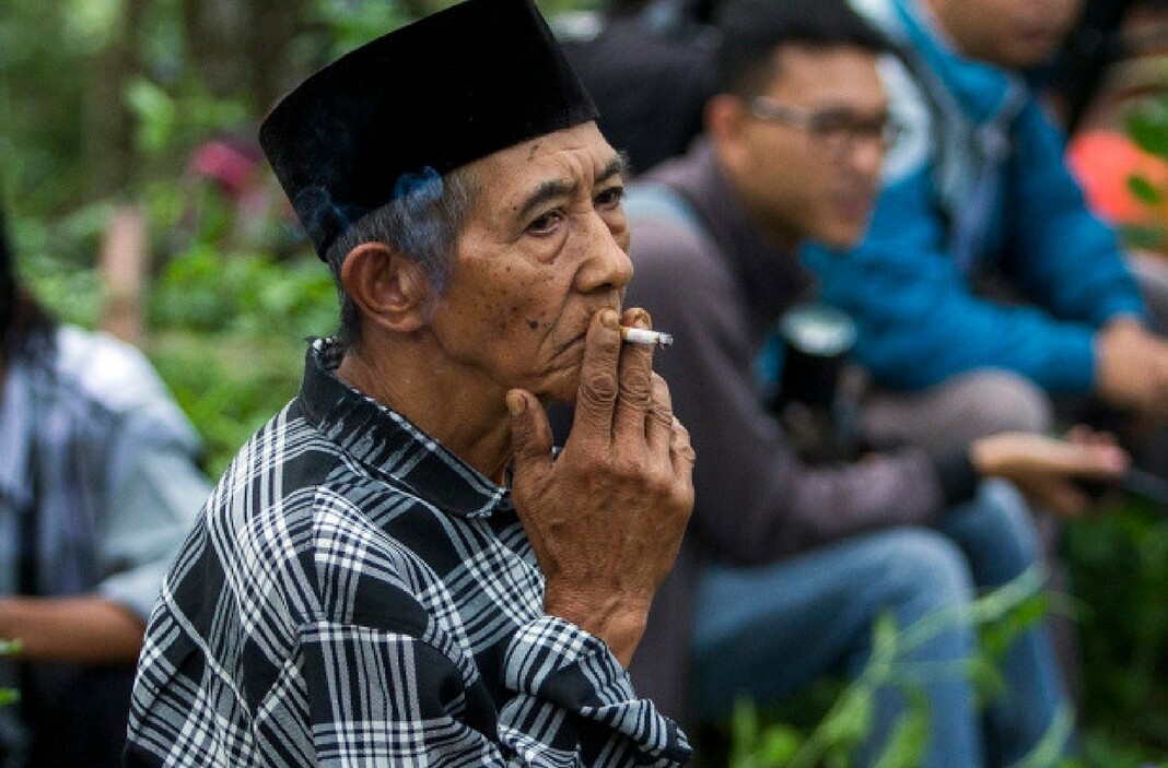 para manusia tertua yang membantah dogma rokok membunuh