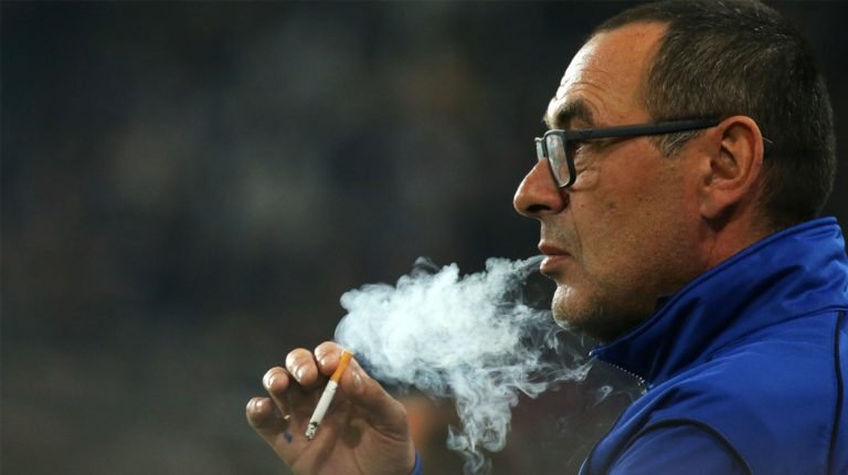 Cara Chelsea Menghargai Hak Maurizio Sarri Sebagai Perokok