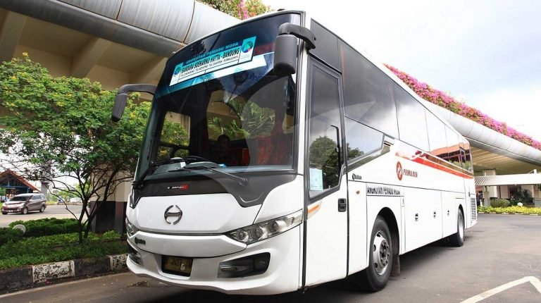 ruang merokok di bis