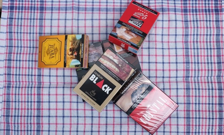 Rokok Memiskinkan Masyarakat