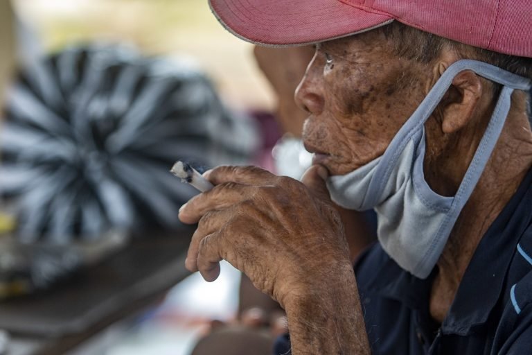 Rokok Penyebab Kemiskinan