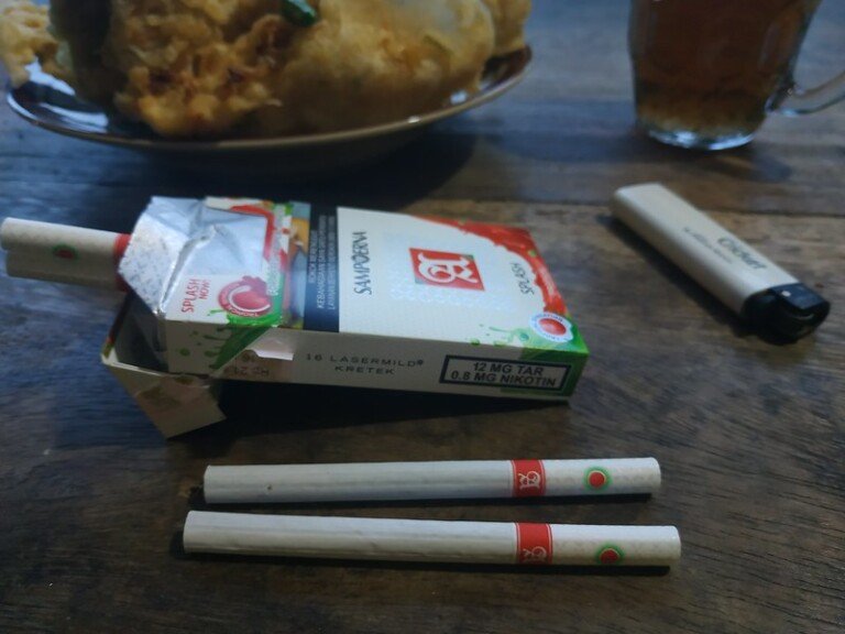 mild dan kretek berperisa