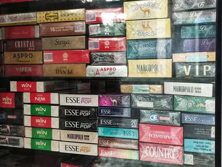 standarisasi kemasan rokok