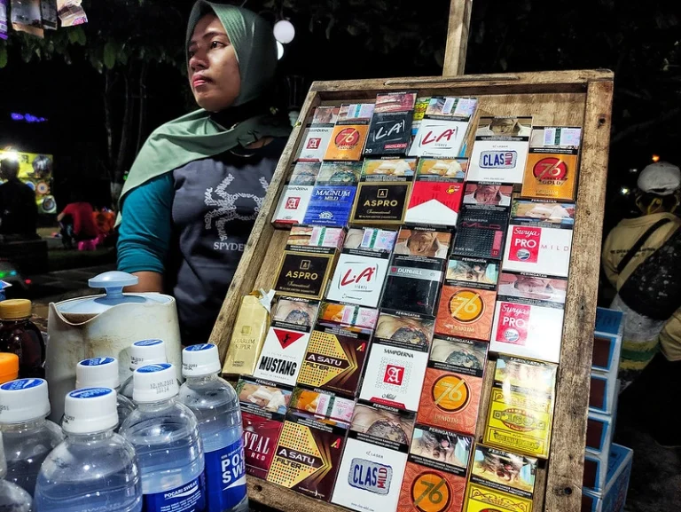 harga rokok di 2025
