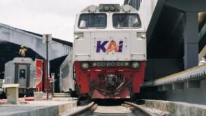 Sisi positif jika kereta api sediakan gerbong khusus merokok Komunitas Kretek