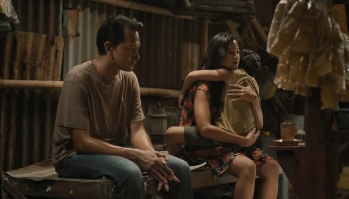 Kopi pangku, asap kretek, dan realitas hidup di Pantura Komunitas Kretek