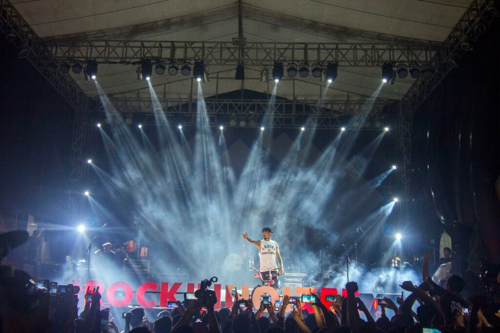 Super Music Rock’in Noizzee di Stadion Kridosono Yogyakarta.
