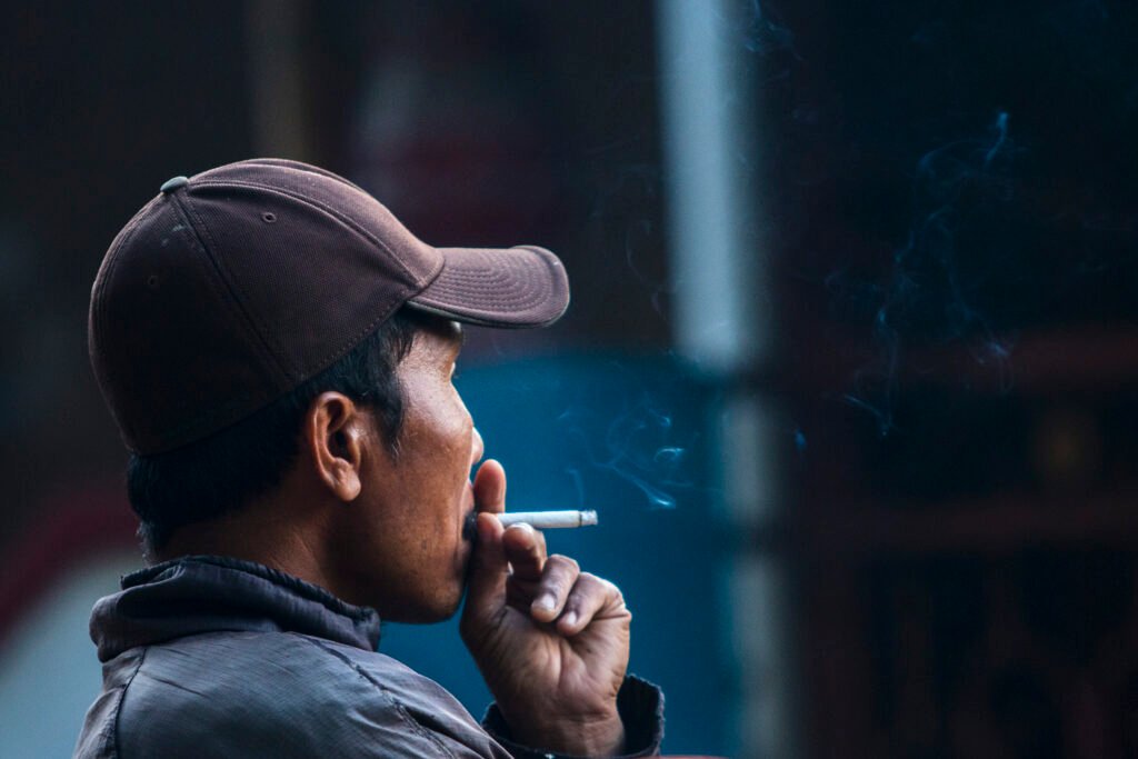 hari tanpa tembakau sedunia adalah sesat pikir antirokok yang arogan