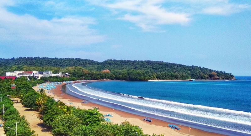Pantai Pangandaran, kawasan tanpa rokok — Sumber: pantainesia.com